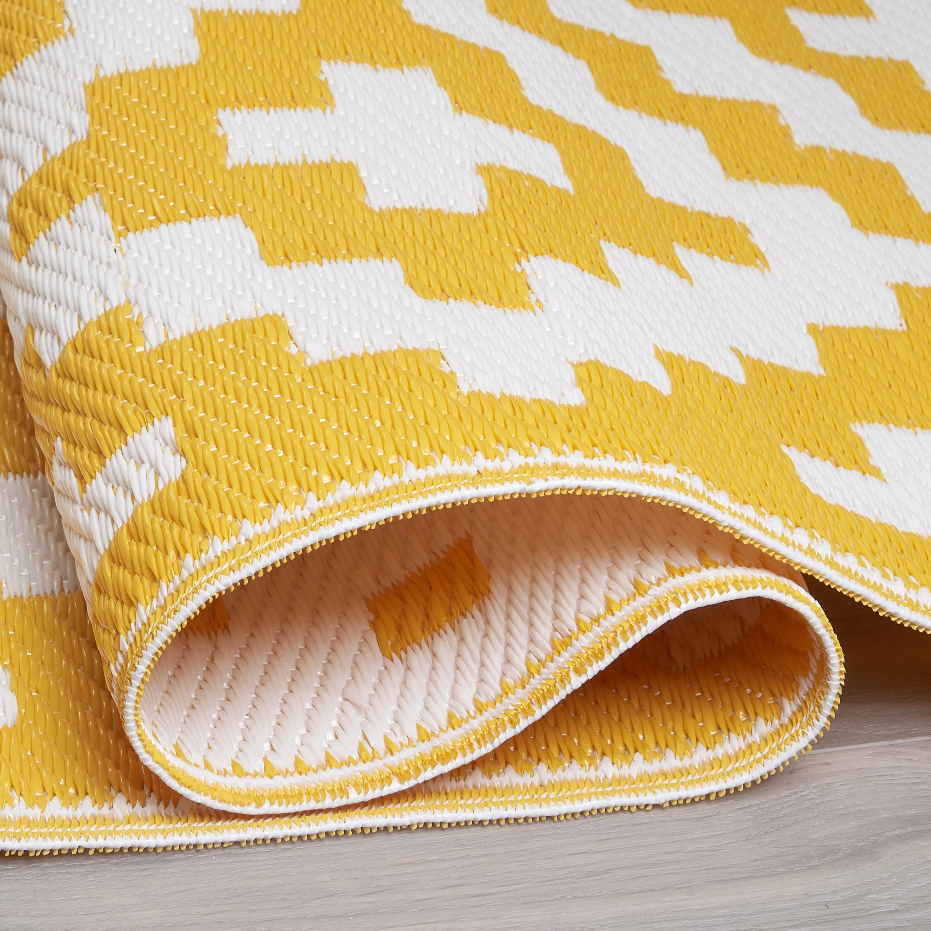 Aztec - Yellow & White Foldable Rug