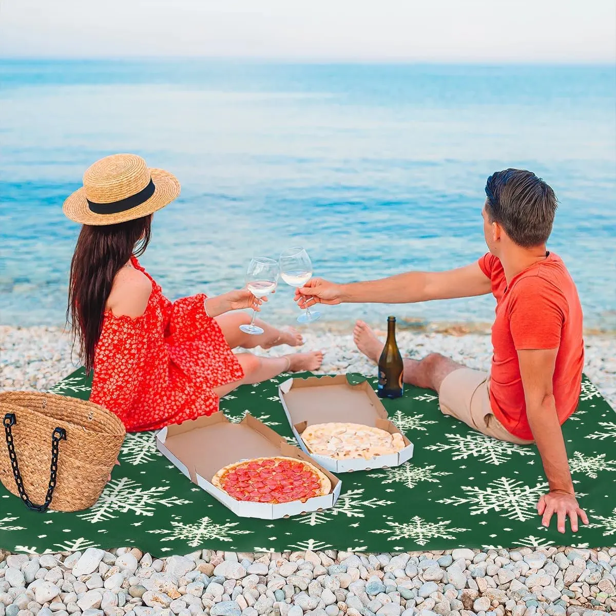 Christmas Snowflake Beach Blanket, Sandproof Beach Mat, 68 x 59 Waterproof Quick Drying Sand Free Mat with 4 x Ground Spikes for Outdoor Travel Camping Hiking, Winter Snowflake
