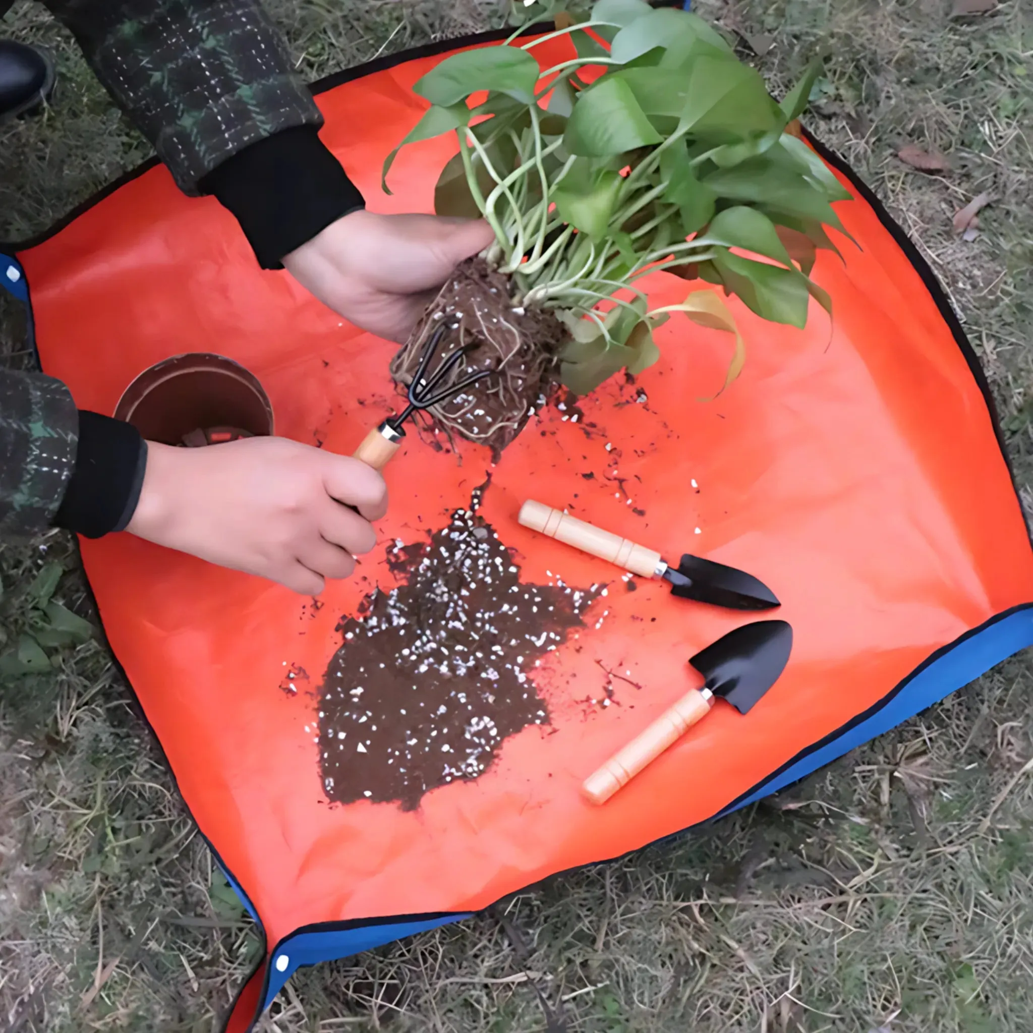 Gardening Potting Mat – Foldable & Waterproof for Easy Cleanup