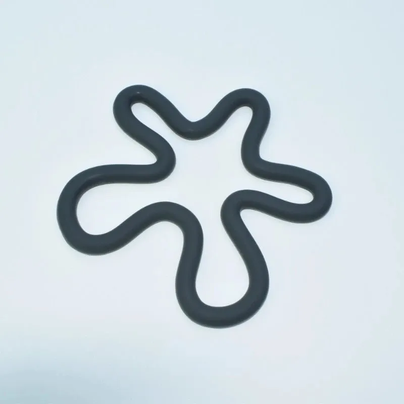 Geometric Heat-Resistant Silicone Mat – Non-Slip Coasters and Pot Holders for Chic Table Settings and Kitchen Accessories