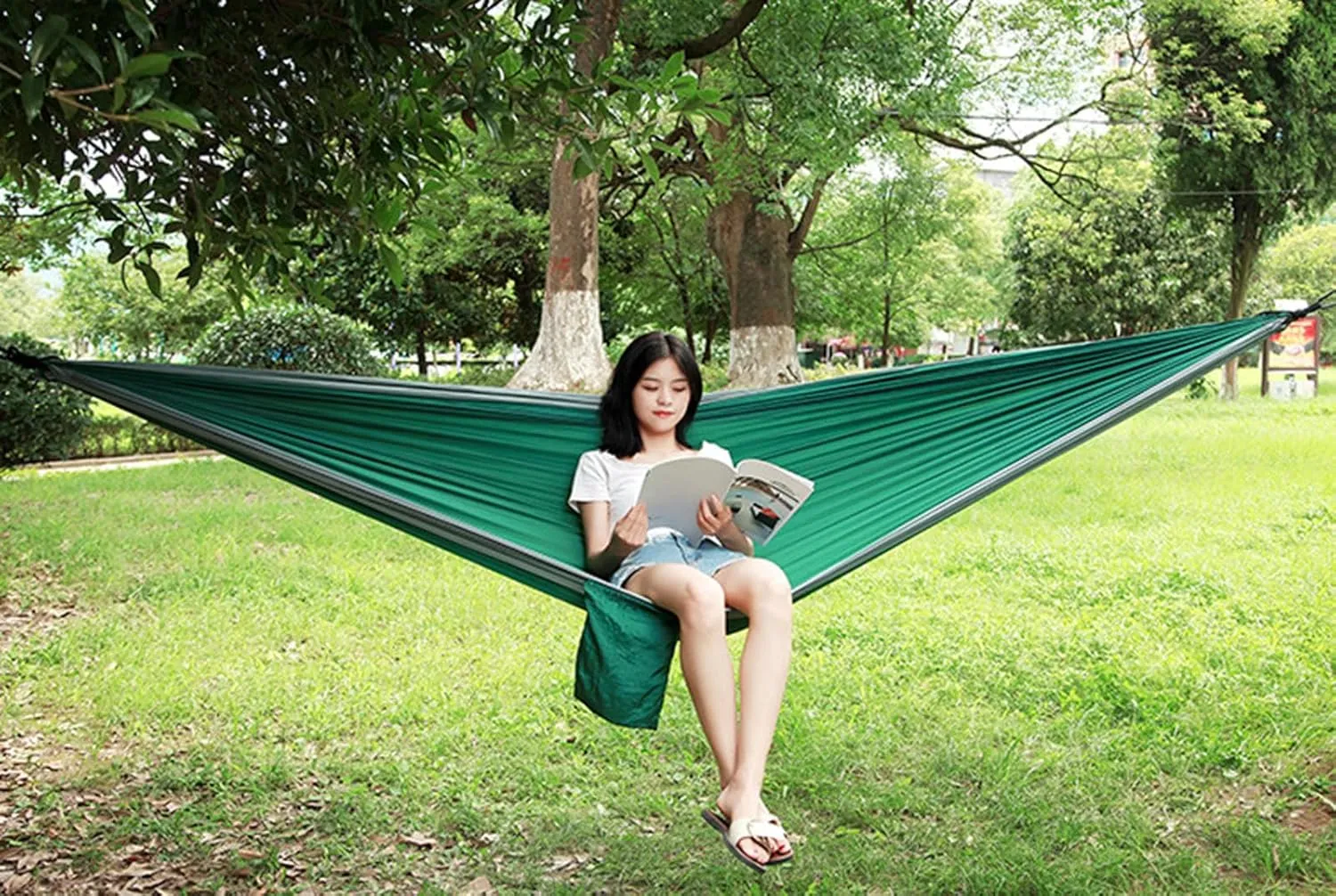 Hammock for Camping Double Hammocks Gear for The Outdoors Backpacking Survival or Travel - Portable Lightweight Parachute Nylon,D