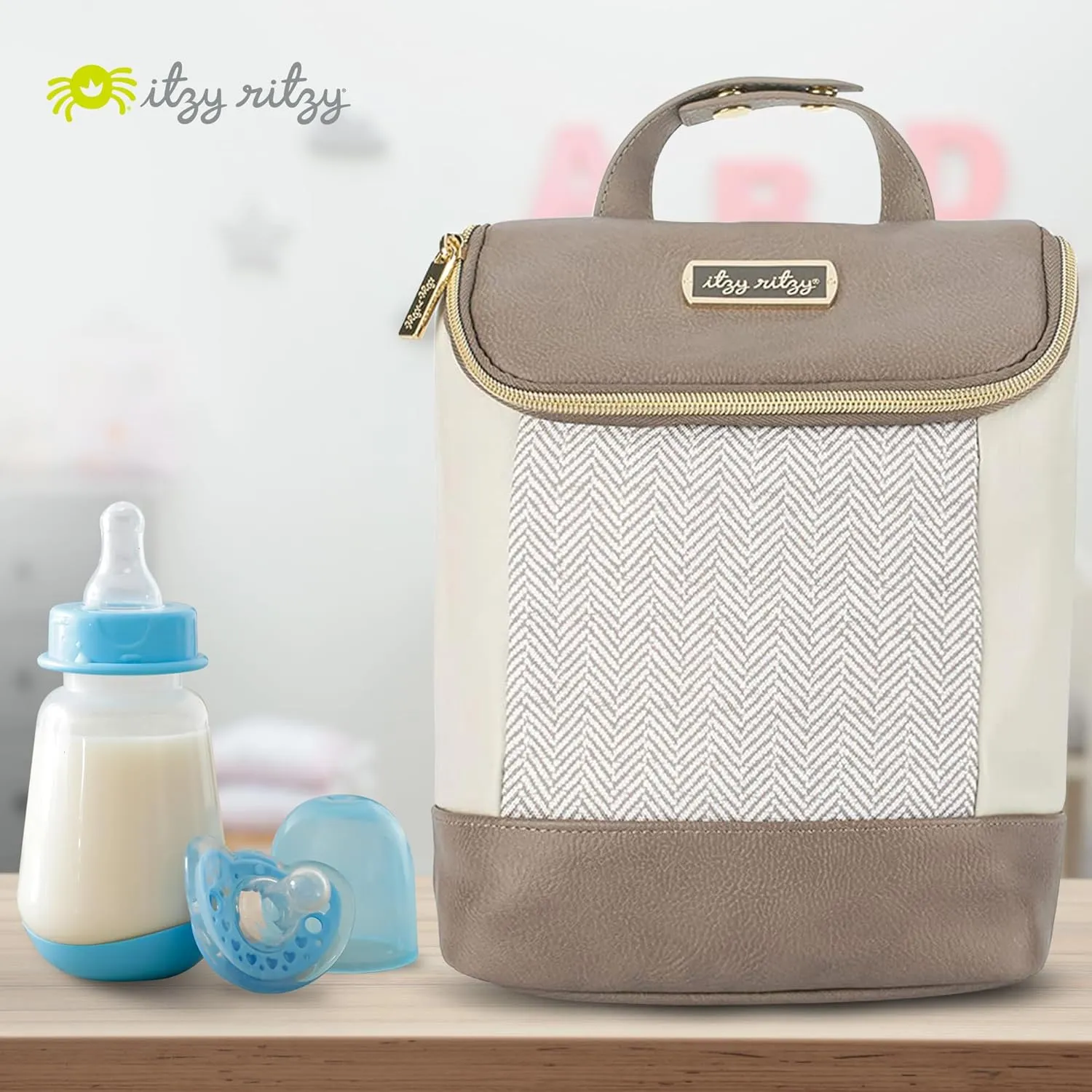 Itzy Ritzy Insulated Bottle Bag – Keeps Bottles Warm or Cool - Holds 3 Bottles & Features Interior Pocket for Ice Pack (Not Included), Vanilla Latte