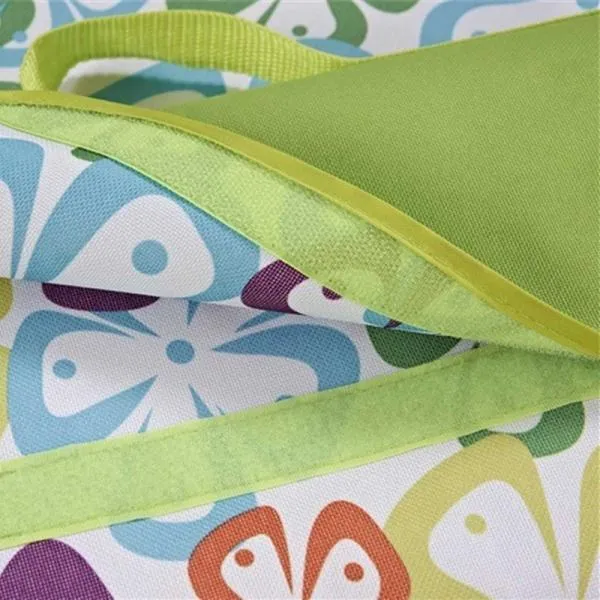 Outdoor Waterproof Camping Picnic Beach Mat Moistureproof Folding Mat Blanket 200x145cm Five-leaf Flower