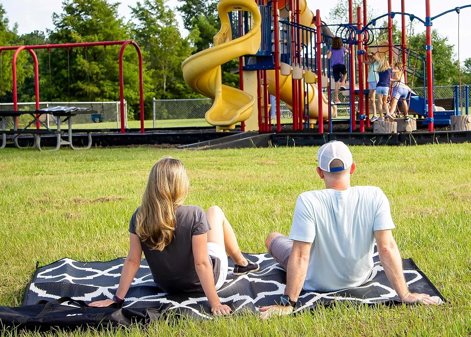 Premium Outdoor RV Patio Mat – Extra Thick 5mm Recycled Polypropylene Rug – Heavy-Duty, Waterproof, Reversible – Luxury Mat for Camping, Beach, Deck, Campsite