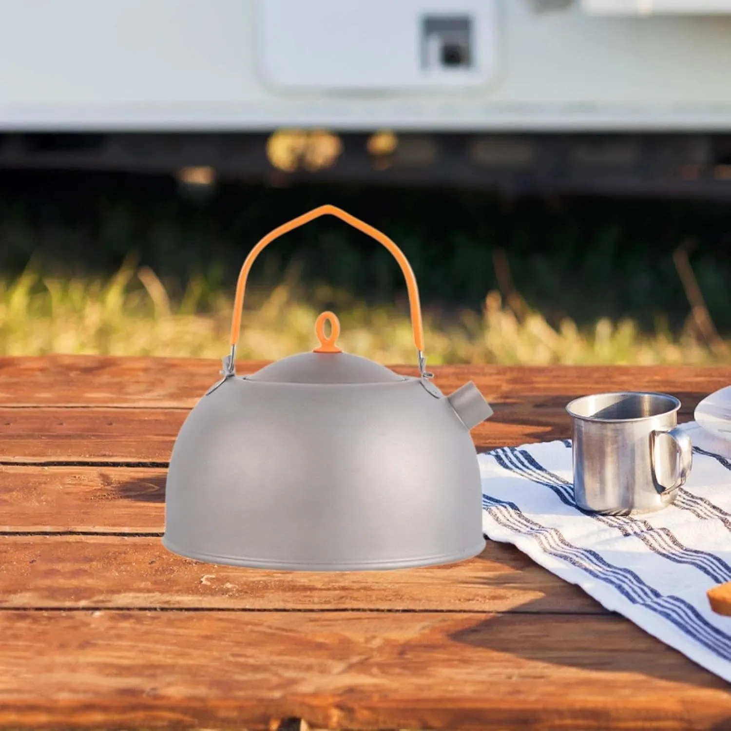 Titanium Kettle Camping Kettle for Boiling Water Open Fire with Handle Tea Pot Tea Kettle for Backpacking Mountaineering